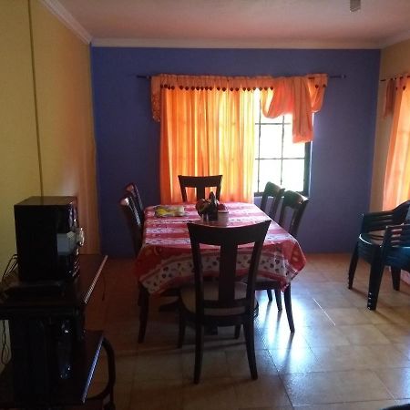 Posada Nativa Miss Casira San Andrés Kültér fotó