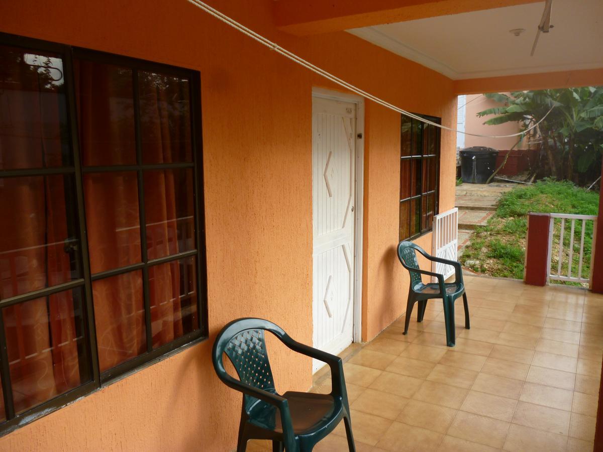 Posada Nativa Miss Casira San Andrés Kültér fotó